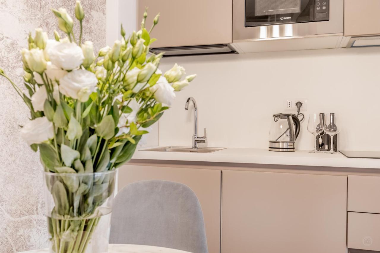 רומא Bbhome Design Suite Apartment Over Trastevere District מראה חיצוני תמונה